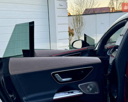 Черный Мерседес EQE, объемом двигателя 0 л и пробегом 14 тыс. км за 56800 $, фото 108 на Automoto.ua