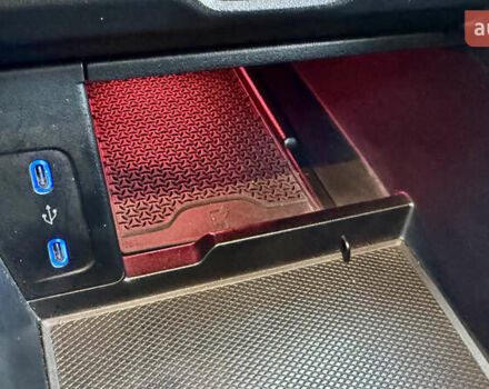 Черный Мерседес EQE, объемом двигателя 0 л и пробегом 14 тыс. км за 56800 $, фото 38 на Automoto.ua