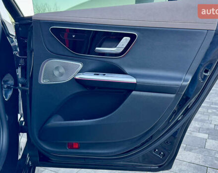 Черный Мерседес EQE, объемом двигателя 0 л и пробегом 14 тыс. км за 56800 $, фото 92 на Automoto.ua