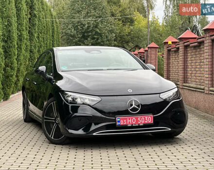 Чорний Мерседес EQE, об'ємом двигуна 0 л та пробігом 41 тис. км за 31919 $, фото 2 на Automoto.ua