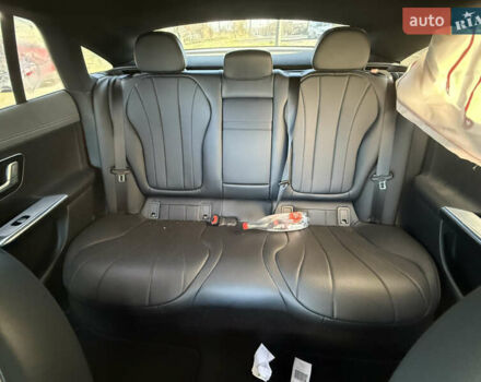 Чорний Мерседес EQE, об'ємом двигуна 0 л та пробігом 28 тис. км за 29300 $, фото 12 на Automoto.ua