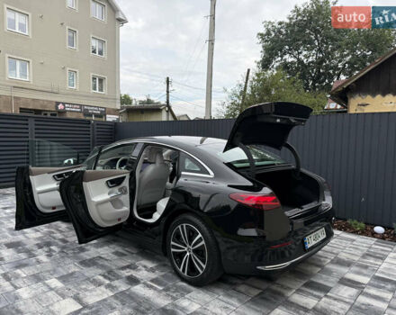 Чорний Мерседес EQE, об'ємом двигуна 0 л та пробігом 17 тис. км за 54999 $, фото 38 на Automoto.ua