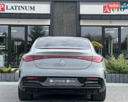 Сірий Мерседес EQE, об'ємом двигуна 0 л та пробігом 50 тис. км за 68000 $, фото 4 на Automoto.ua