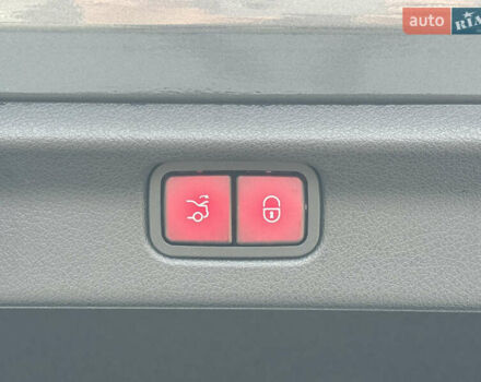 Серый Мерседес EQE, объемом двигателя 0 л и пробегом 9 тыс. км за 69900 $, фото 28 на Automoto.ua