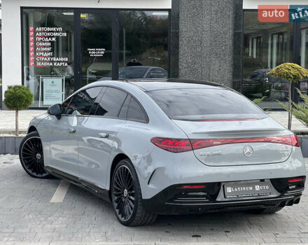 Сірий Мерседес EQE, об'ємом двигуна 0 л та пробігом 50 тис. км за 68000 $, фото 3 на Automoto.ua