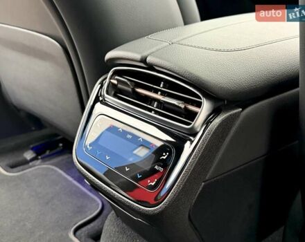 Серый Мерседес EQE, объемом двигателя 0 л и пробегом 41 тыс. км за 59900 $, фото 49 на Automoto.ua