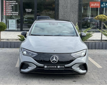 Сірий Мерседес EQE, об'ємом двигуна 0 л та пробігом 50 тис. км за 68000 $, фото 1 на Automoto.ua