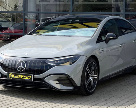 Серый Мерседес EQE, объемом двигателя 92 л и пробегом 2 тыс. км за 120000 $, фото 2 на Automoto.ua