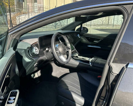 Серый Мерседес EQE, объемом двигателя 0 л и пробегом 38 тыс. км за 42500 $, фото 35 на Automoto.ua