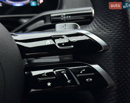 Серый Мерседес EQE, объемом двигателя 0 л и пробегом 18 тыс. км за 50000 $, фото 25 на Automoto.ua