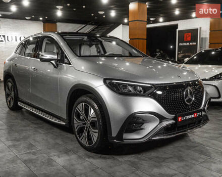 Серый Мерседес EQE, объемом двигателя 0 л и пробегом 27 тыс. км за 53900 $, фото 2 на Automoto.ua