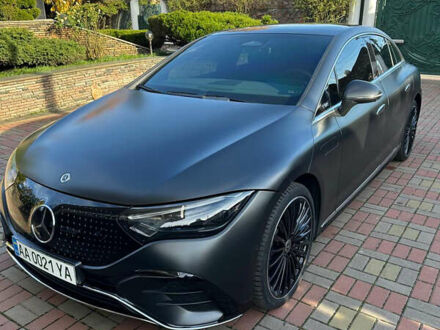 Серый Мерседес EQE, объемом двигателя 0 л и пробегом 28 тыс. км за 70000 $, фото 1 на Automoto.ua