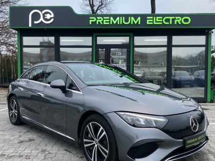 Сірий Мерседес EQE, об'ємом двигуна 0 л та пробігом 6 тис. км за 49900 $, фото 1 на Automoto.ua