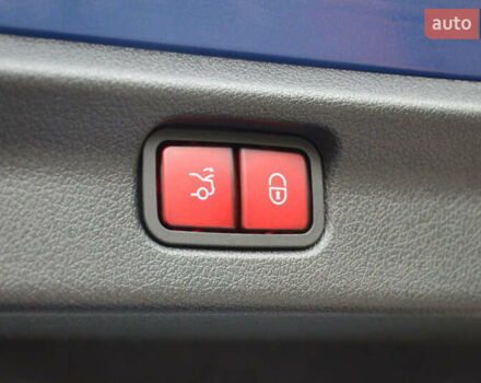 Мерседес EQE 2022 в Ковель на Automoto.ua Синий Мерседес EQE, объемом двигателя 0 л и пробегом 16 тыс. км за 43900 $, фото 28 на Automoto.ua