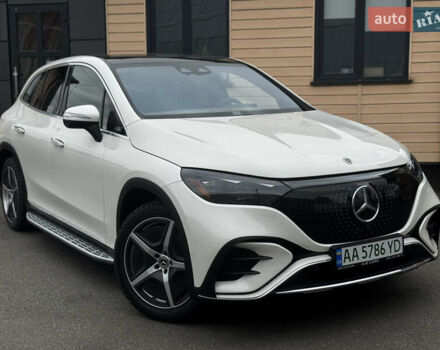 Белый Мерседес EQE SUV, объемом двигателя 0 л и пробегом 18 тыс. км за 49900 $, фото 8 на Automoto.ua