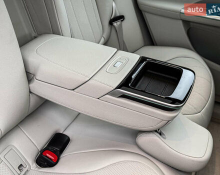 Белый Мерседес EQE SUV, объемом двигателя 0 л и пробегом 4 тыс. км за 76850 $, фото 27 на Automoto.ua