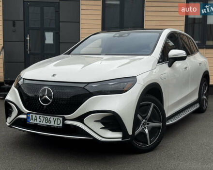 Белый Мерседес EQE SUV, объемом двигателя 0 л и пробегом 18 тыс. км за 49900 $, фото 2 на Automoto.ua