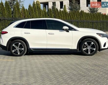 Белый Мерседес EQE SUV, объемом двигателя 0 л и пробегом 34 тыс. км за 47500 $, фото 4 на Automoto.ua