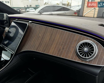 Белый Мерседес EQE SUV, объемом двигателя 0 л и пробегом 18 тыс. км за 49900 $, фото 34 на Automoto.ua