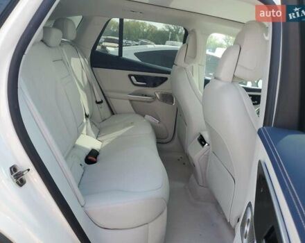 Белый Мерседес EQE SUV, объемом двигателя 0 л и пробегом 32 тыс. км за 25000 $, фото 10 на Automoto.ua