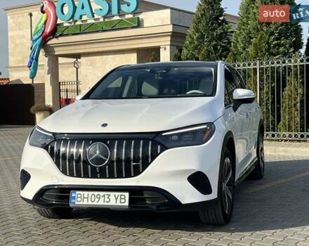 Белый Мерседес EQE SUV, объемом двигателя 0 л и пробегом 34 тыс. км за 47500 $, фото 8 на Automoto.ua