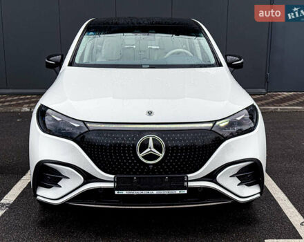 Белый Мерседес EQE SUV, объемом двигателя 0 л и пробегом 4 тыс. км за 76850 $, фото 5 на Automoto.ua