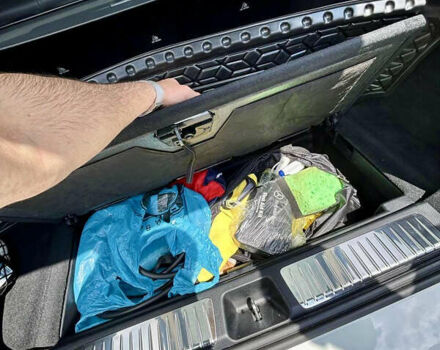 Белый Мерседес EQE SUV, объемом двигателя 0 л и пробегом 17 тыс. км за 52500 $, фото 26 на Automoto.ua