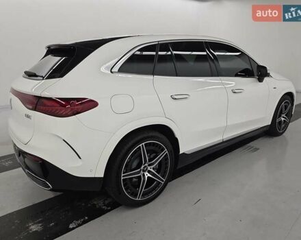 Белый Мерседес EQE SUV, объемом двигателя 0 л и пробегом 9 тыс. км за 77000 $, фото 3 на Automoto.ua