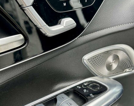 Белый Мерседес EQE SUV, объемом двигателя 0 л и пробегом 17 тыс. км за 52500 $, фото 44 на Automoto.ua