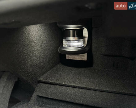 Белый Мерседес EQE SUV, объемом двигателя 0 л и пробегом 18 тыс. км за 49900 $, фото 35 на Automoto.ua