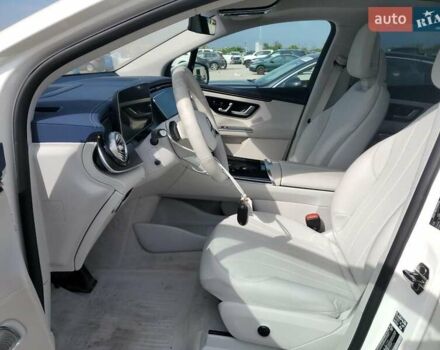Белый Мерседес EQE SUV, объемом двигателя 0 л и пробегом 32 тыс. км за 25000 $, фото 6 на Automoto.ua
