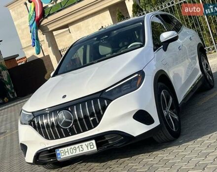 Белый Мерседес EQE SUV, объемом двигателя 0 л и пробегом 34 тыс. км за 47500 $, фото 2 на Automoto.ua