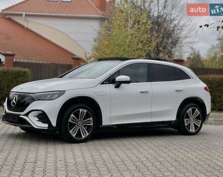 Белый Мерседес EQE SUV, объемом двигателя 0 л и пробегом 23 тыс. км за 46900 $, фото 6 на Automoto.ua