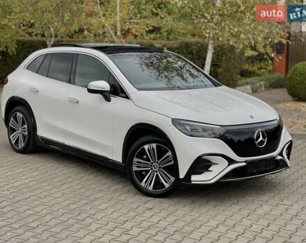 Белый Мерседес EQE SUV, объемом двигателя 0 л и пробегом 23 тыс. км за 46900 $, фото 10 на Automoto.ua