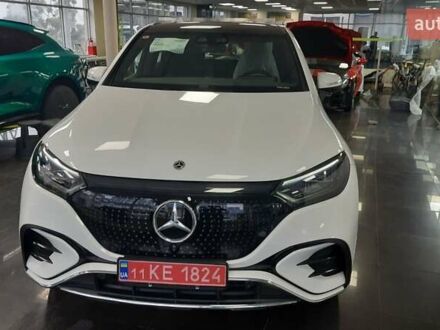 Белый Мерседес EQE SUV, объемом двигателя 0 л и пробегом 1 тыс. км за 65000 $, фото 1 на Automoto.ua