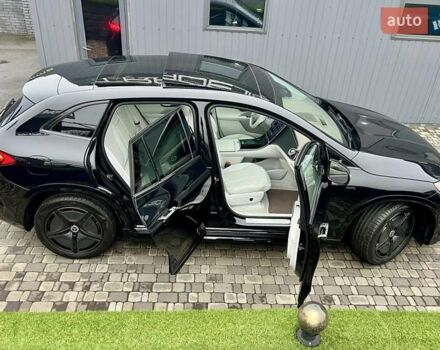 Черный Мерседес EQE SUV, объемом двигателя 0 л и пробегом 2 тыс. км за 54900 $, фото 99 на Automoto.ua