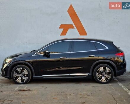 Чорний Мерседес EQE SUV, об'ємом двигуна 0 л та пробігом 28 тис. км за 51990 $, фото 26 на Automoto.ua