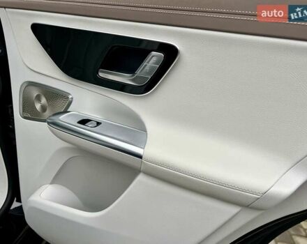 Черный Мерседес EQE SUV, объемом двигателя 0 л и пробегом 2 тыс. км за 54900 $, фото 43 на Automoto.ua