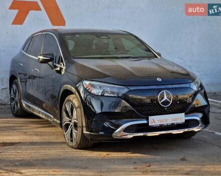 Чорний Мерседес EQE SUV, об'ємом двигуна 0 л та пробігом 28 тис. км за 51990 $, фото 6 на Automoto.ua
