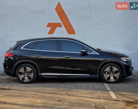 Чорний Мерседес EQE SUV, об'ємом двигуна 0 л та пробігом 28 тис. км за 51990 $, фото 21 на Automoto.ua