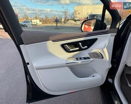 Черный Мерседес EQE SUV, объемом двигателя 0 л и пробегом 25 тыс. км за 51000 $, фото 44 на Automoto.ua