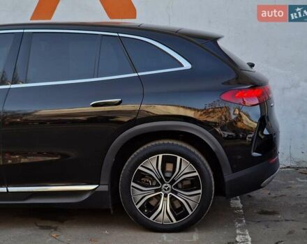 Чорний Мерседес EQE SUV, об'ємом двигуна 0 л та пробігом 28 тис. км за 51990 $, фото 27 на Automoto.ua