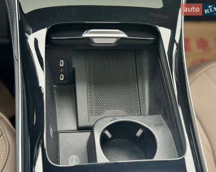 Чорний Мерседес EQE SUV, об'ємом двигуна 0 л та пробігом 7 тис. км за 47777 $, фото 22 на Automoto.ua