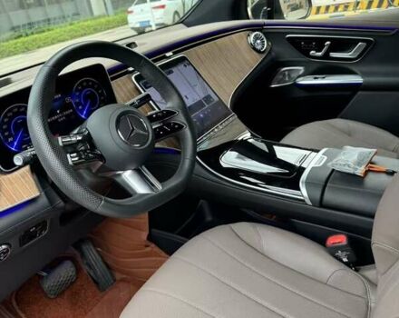 Черный Мерседес EQE SUV, объемом двигателя 0 л и пробегом 27 тыс. км за 49999 $, фото 3 на Automoto.ua