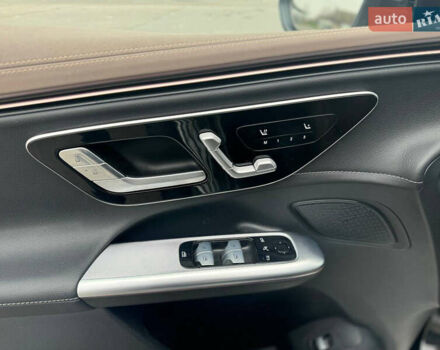 Чорний Мерседес EQE SUV, об'ємом двигуна 0 л та пробігом 7 тис. км за 47777 $, фото 9 на Automoto.ua