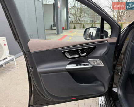 Чорний Мерседес EQE SUV, об'ємом двигуна 0 л та пробігом 20 тис. км за 54900 $, фото 7 на Automoto.ua