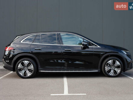 Мерседес EQE SUV 2024 в Киеве на Automoto.ua Черный Мерседес EQE SUV, объемом двигателя 0 л и пробегом 15 тыс. км за 52000 $, фото 1 на Automoto.ua