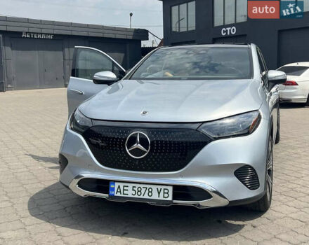 Сірий Мерседес EQE SUV, об'ємом двигуна 0 л та пробігом 33 тис. км за 51000 $, фото 3 на Automoto.ua