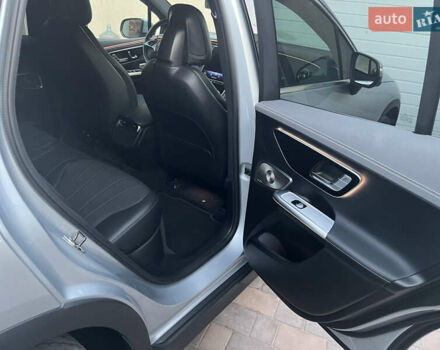 Сірий Мерседес EQE SUV, об'ємом двигуна 0 л та пробігом 33 тис. км за 51000 $, фото 75 на Automoto.ua