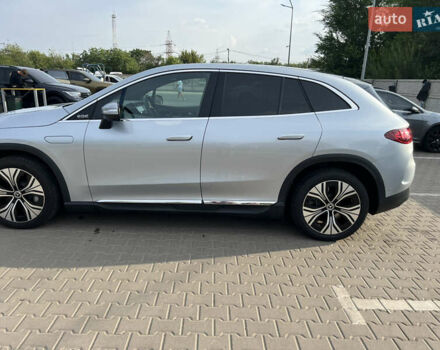 Сірий Мерседес EQE SUV, об'ємом двигуна 0 л та пробігом 33 тис. км за 51000 $, фото 23 на Automoto.ua